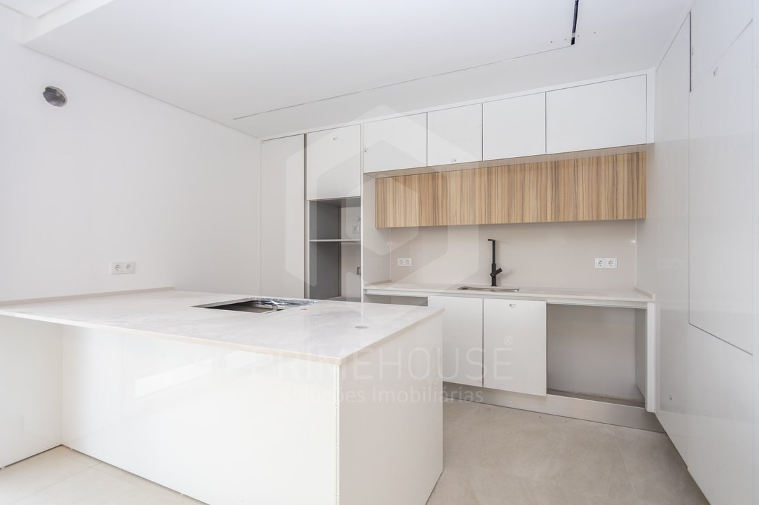 Apartment in Charneca de Caparica e Sobreda, Setubal, Portugal 5 - 17723659