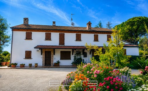 Villa in Agugliano, Marche, Italy 1