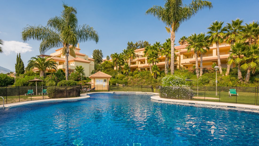Apartment in Nueva Andalucia, Marbella, Spain 2 - 18079392