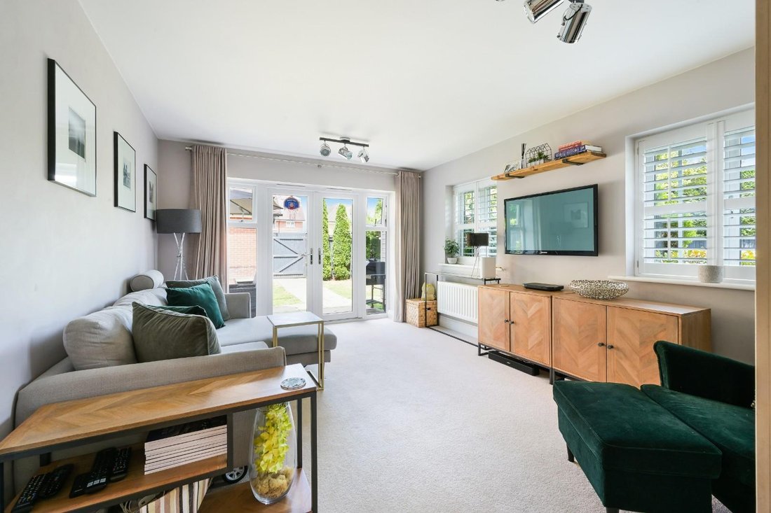 House in Walton on the Hill, Reigate and Banstead, England 3 - 18071606