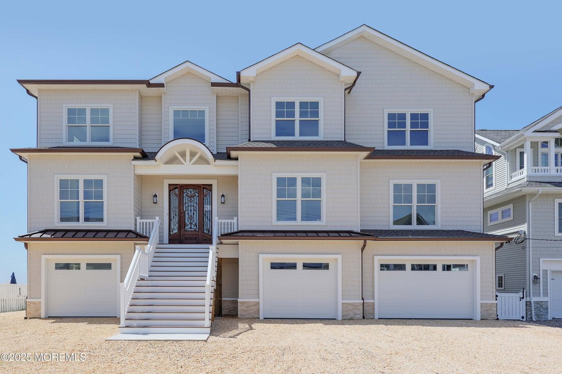 House in Toms River, New Jersey, United States 1 - 18074351