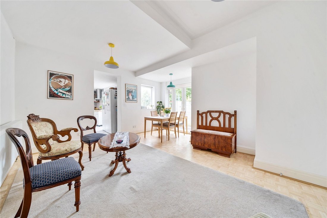 Apartment in Colney Hatch, Barnet, England 3 - 18074470