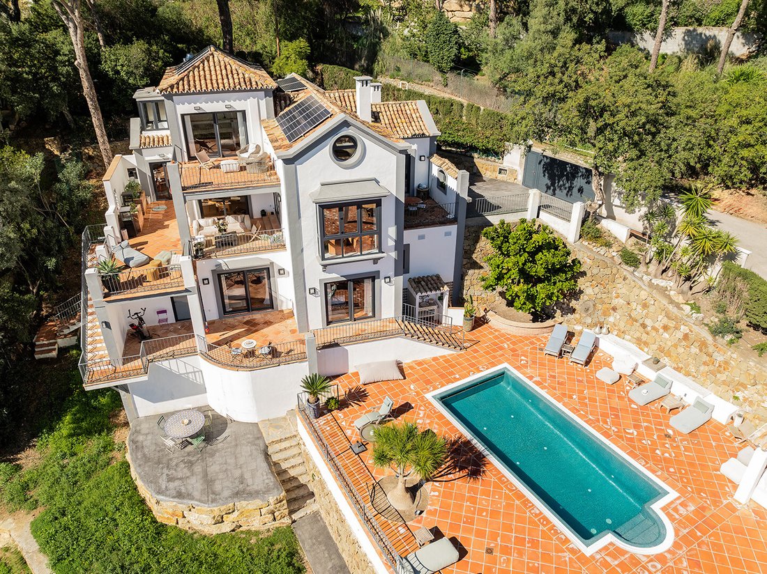 Villa in El Madroñal, Benahavis, Spain 5 - 18079434