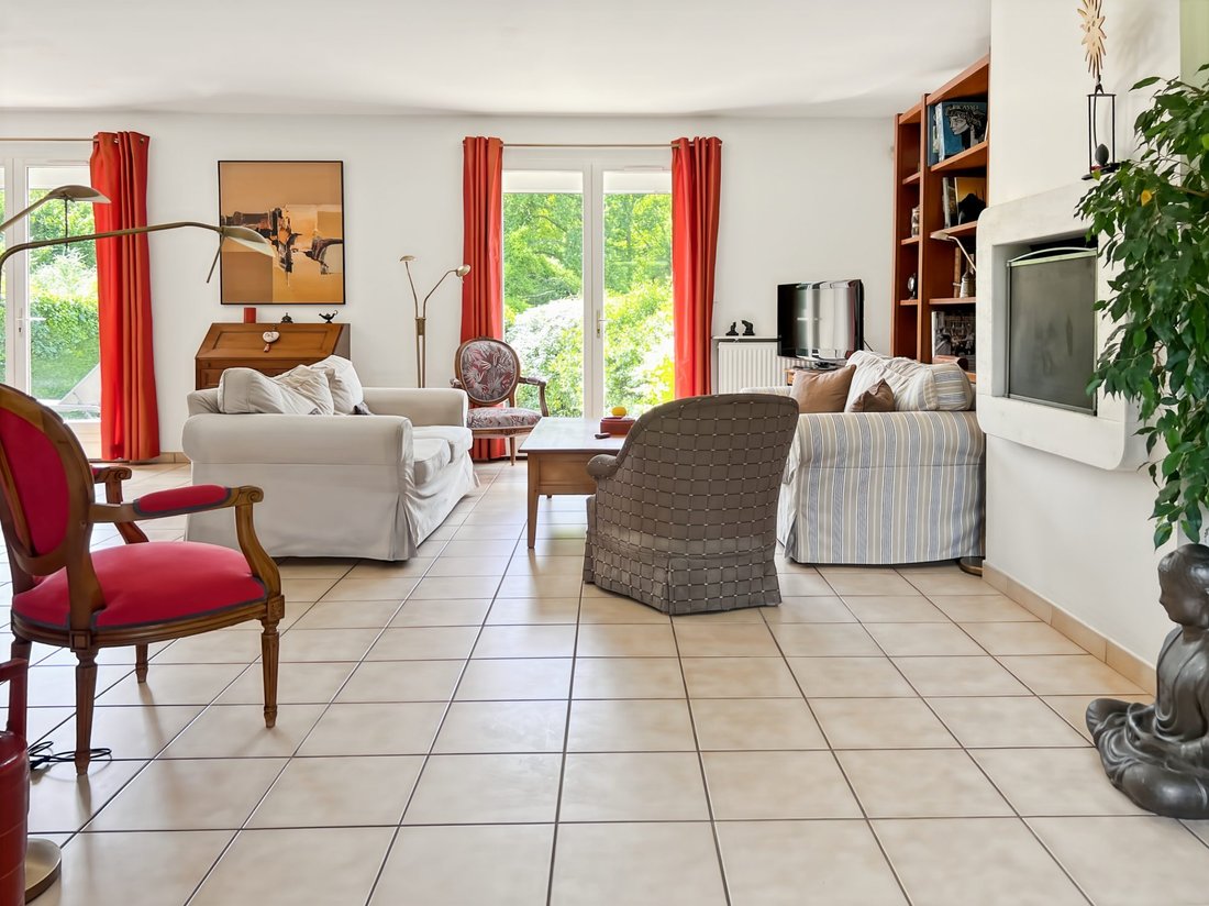 House in Le Village, Elancourt, France 3 - 18072439