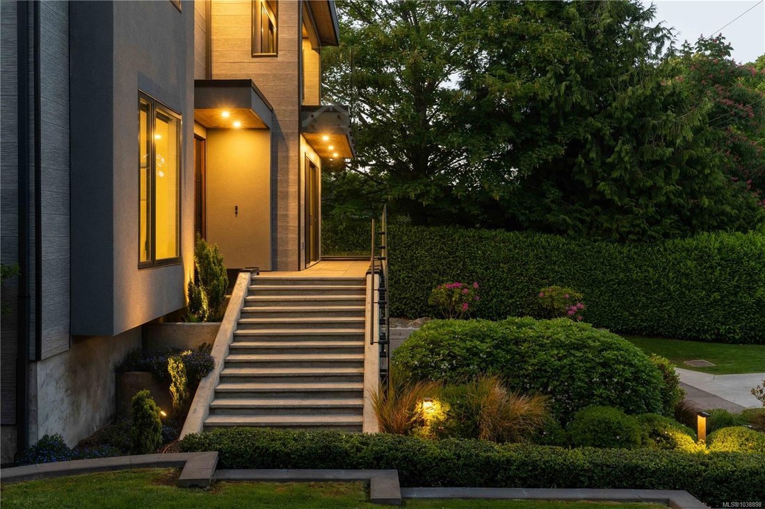 House in Oak Bay, British Columbia, Canada 4 - 18076656