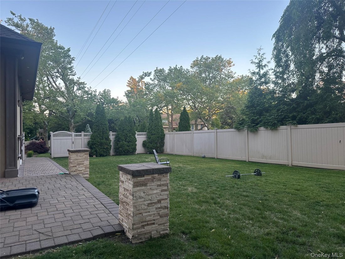 House in Woodmere, New York, United States 5 - 18078895