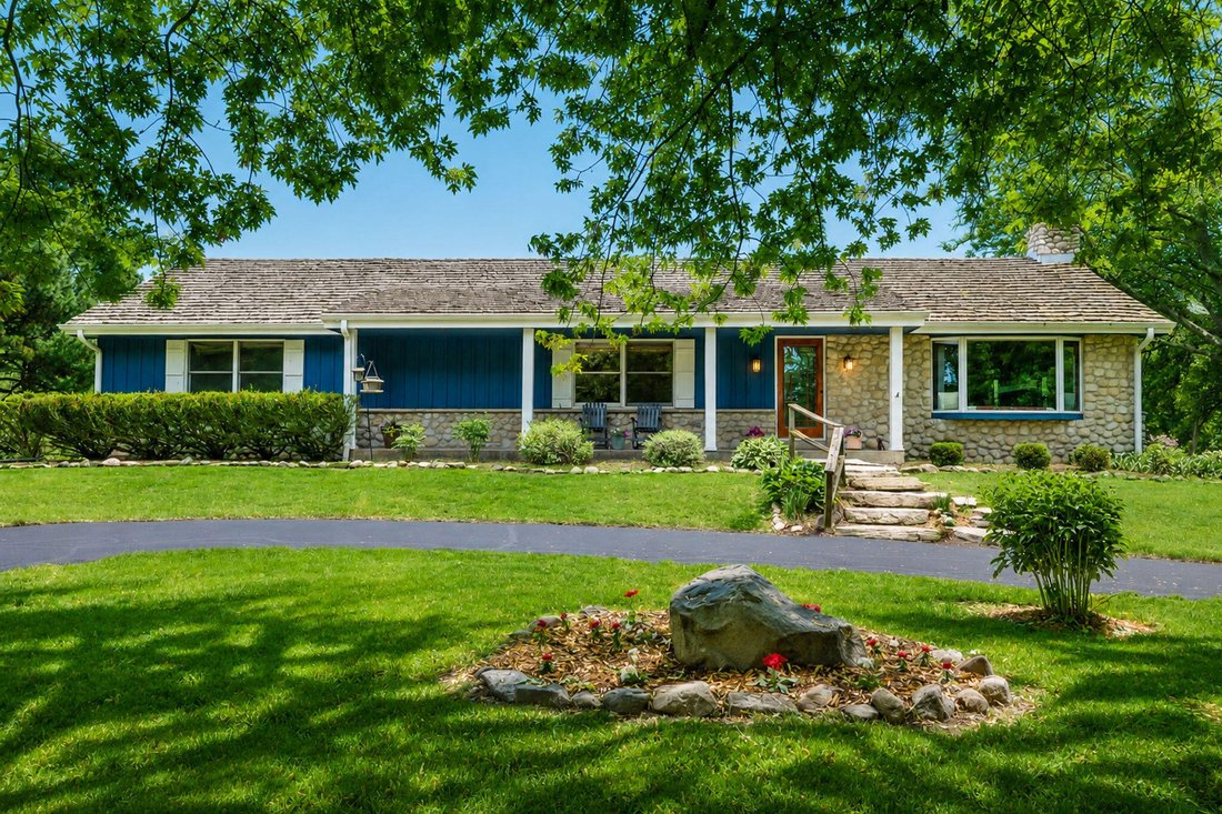 House in Waukesha, Wisconsin, United States 2 - 18079636