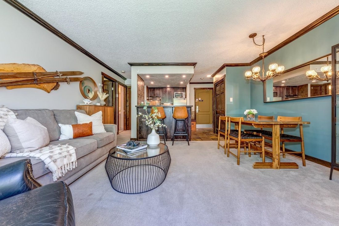 Condo in Whistler, British Columbia, Canada 2 - 18076630