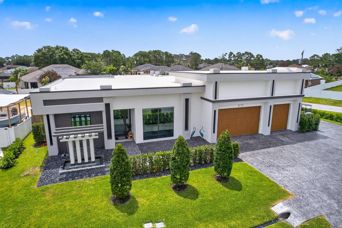 House in Port St. Lucie, Florida, United States 1 - 18079105