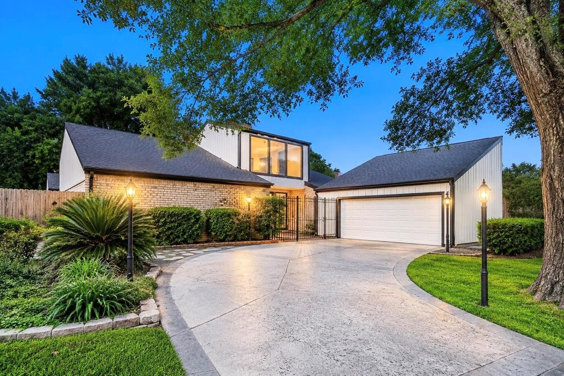 House in Houston, Texas, United States 1 - 18079273