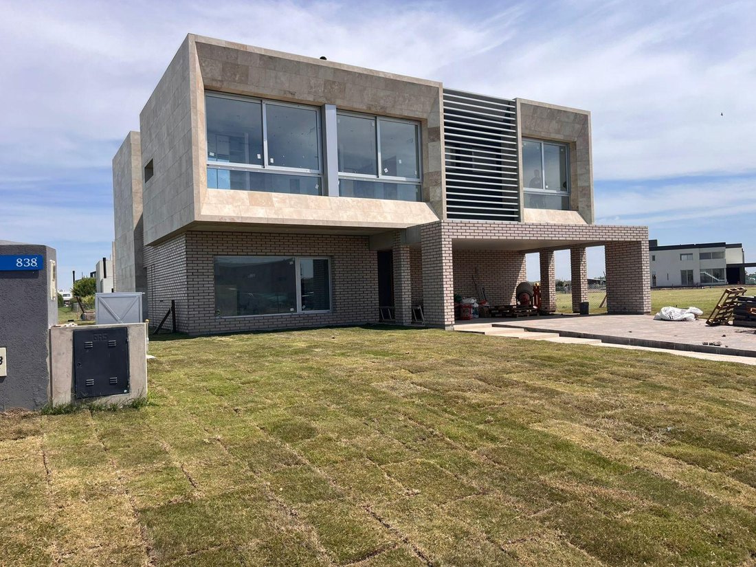 House in Canning, Buenos Aires, Argentina 5 - 18073387