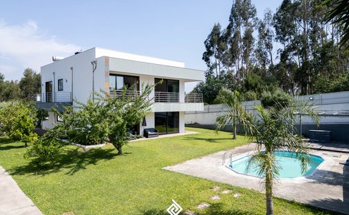 House in Sao Roque, Aveiro District, Portugal 1