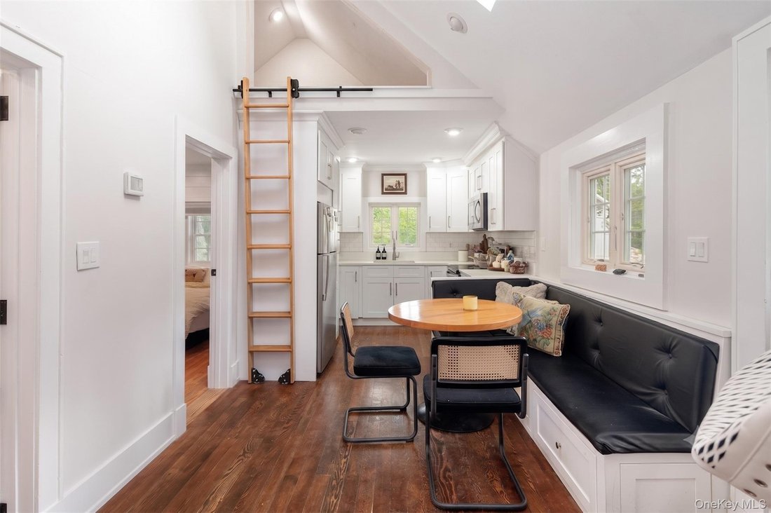 House in Bedford, New York, United States 4 - 17863206