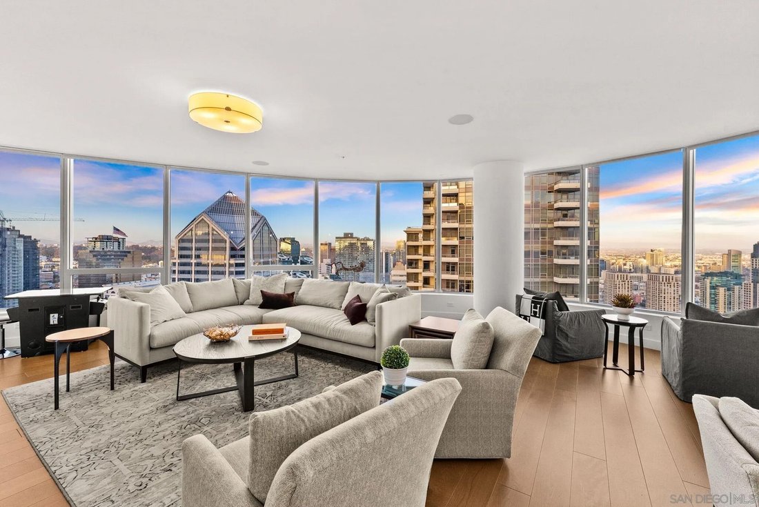 Condo in San Diego, California, United States 3 - 18075254
