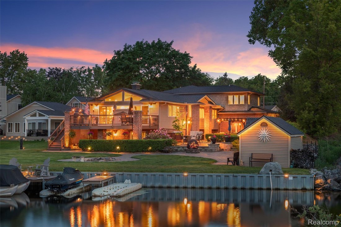 House in Dexter, Michigan, United States 3 - 18072051