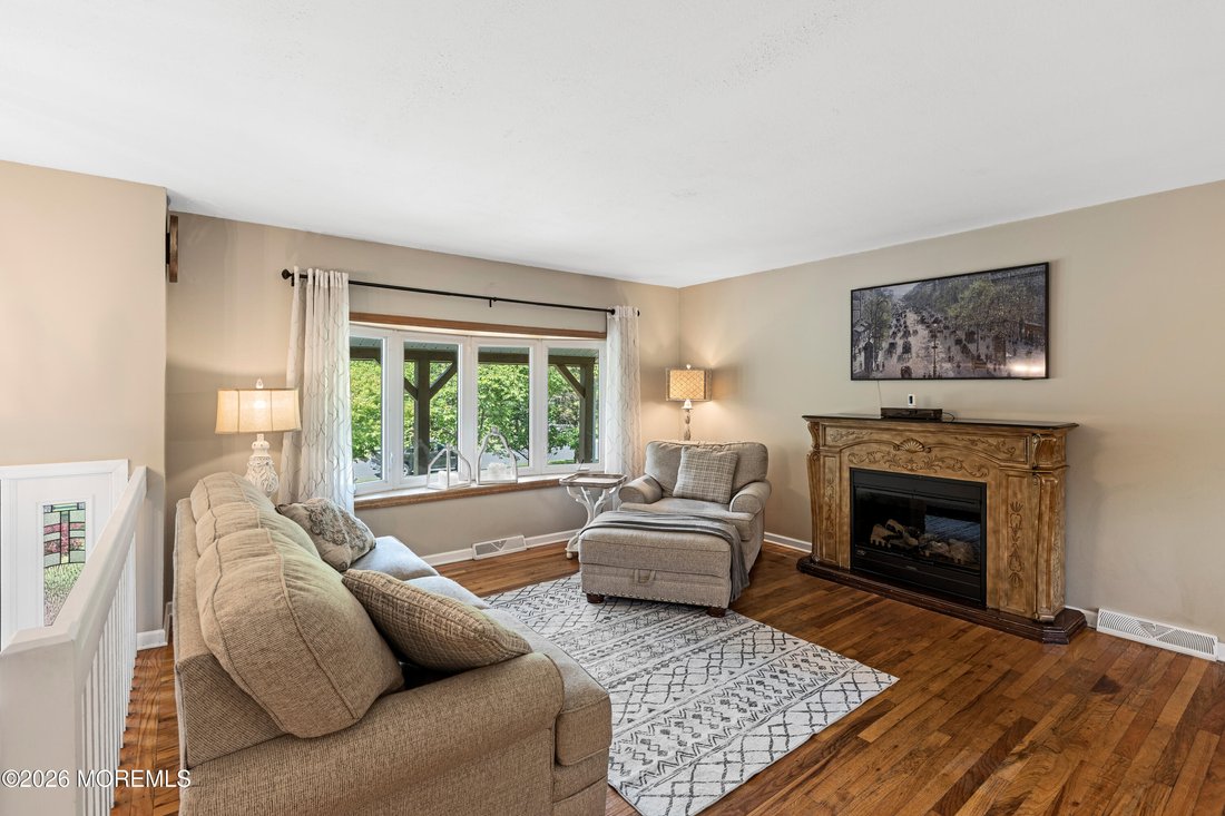 House in Manalapan Township, New Jersey, United States 5 - 18078396