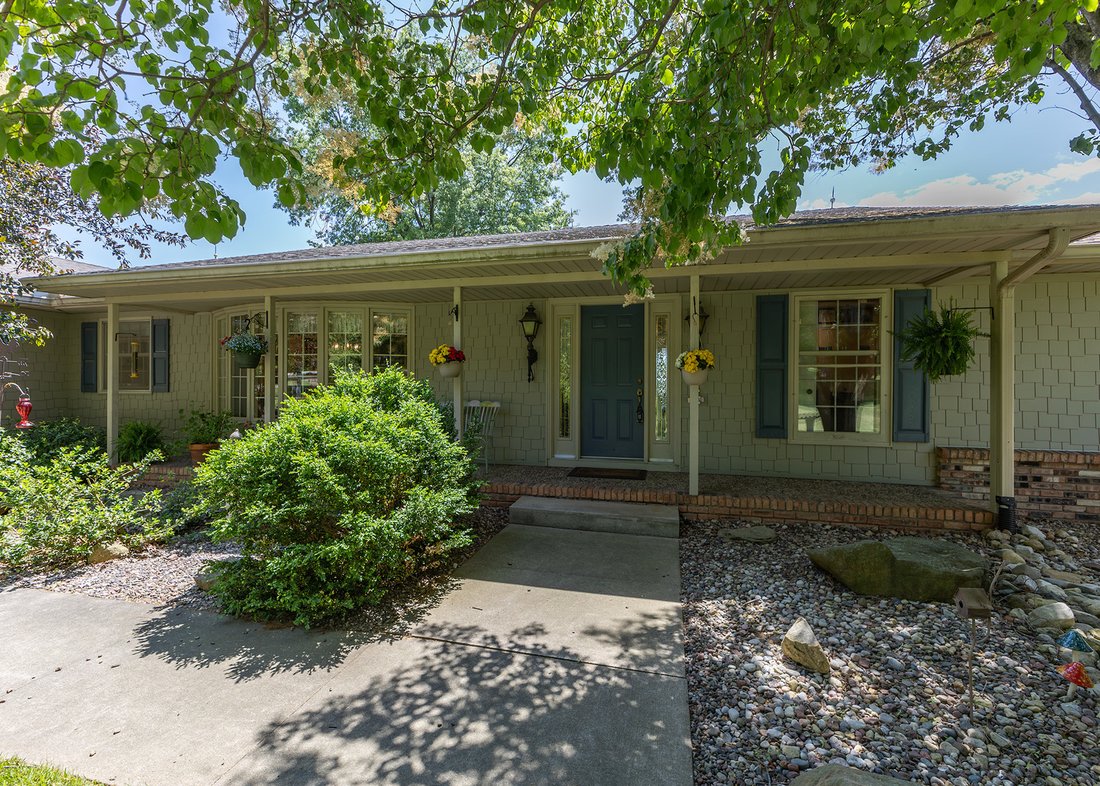House in Taylor Ridge, Illinois, United States 1 - 18076363