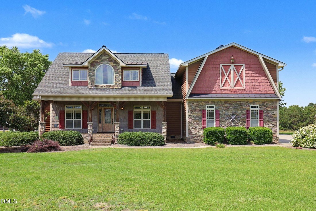 House in Four Oaks, North Carolina, United States 1 - 18078456