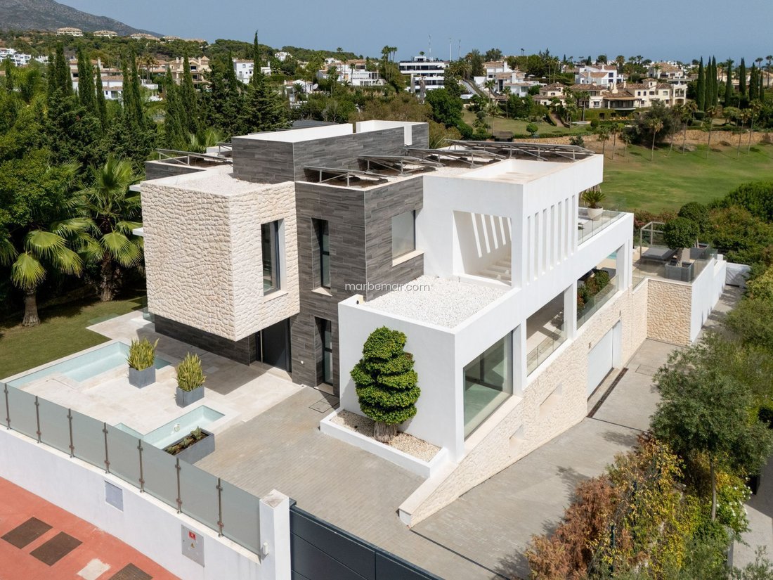 Villa in Puerto Banus, Marbella, Spain 2 - 18071628