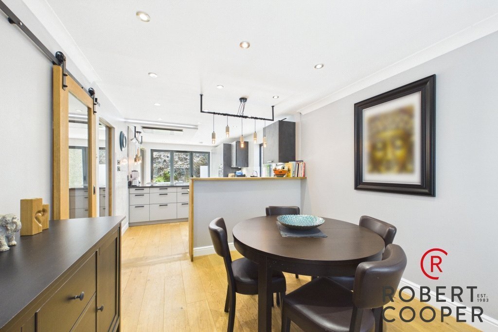 House in Harefield Grove, Harefield, England 2 - 18071505