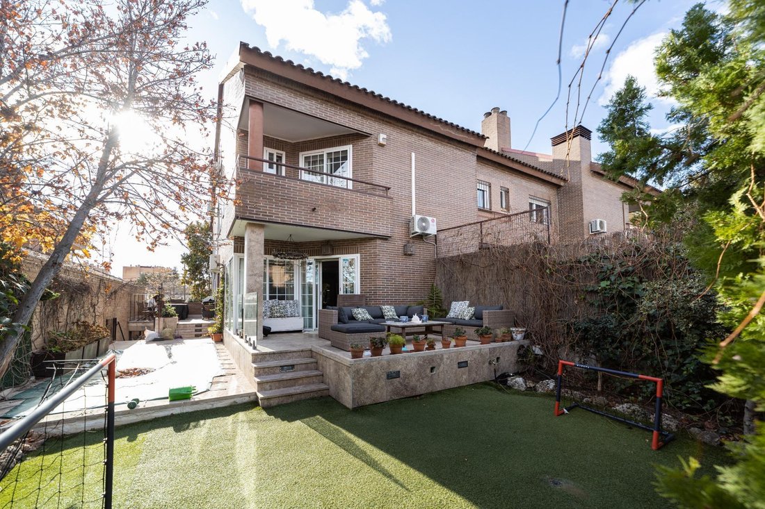 House in Hortaleza, Madrid, Spain 2 - 18076571