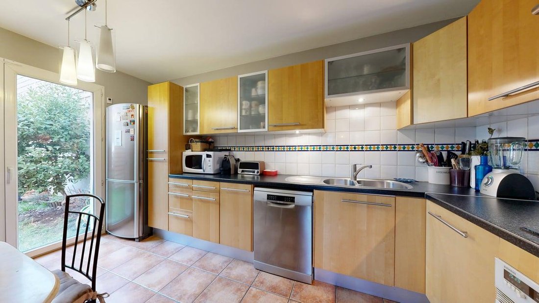 Villa in Centre, Nanterre, France 3 - 18073626