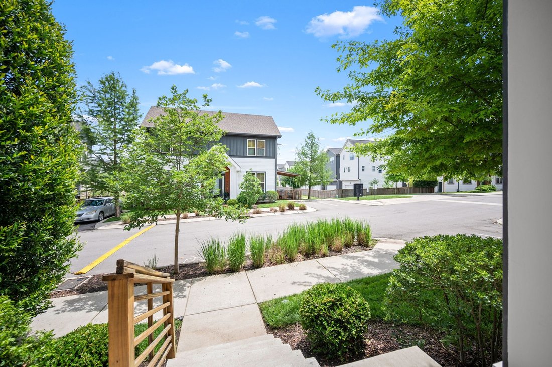 Co Op in Nashville, Tennessee, United States 5 - 18078506