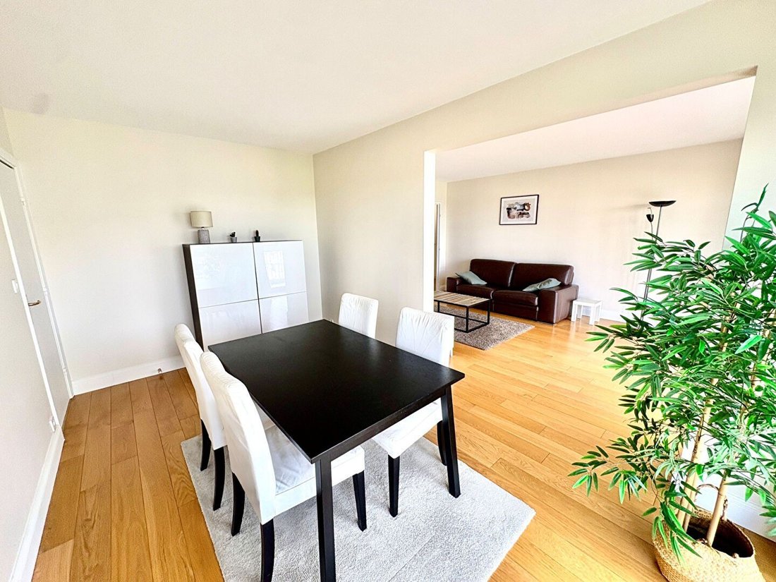 Apartment in Marly-le-Roi, Ile-de-France, France 3 - 18072582