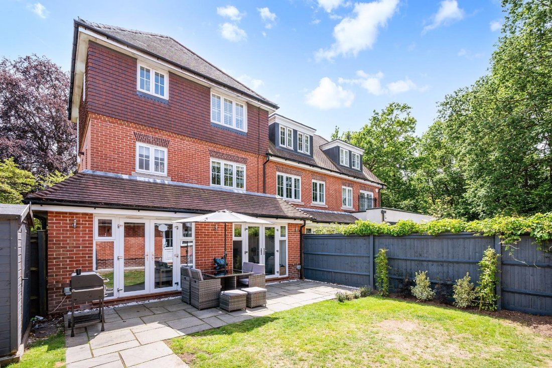 House in Walton on the Hill, Reigate and Banstead, England 1 - 18071606