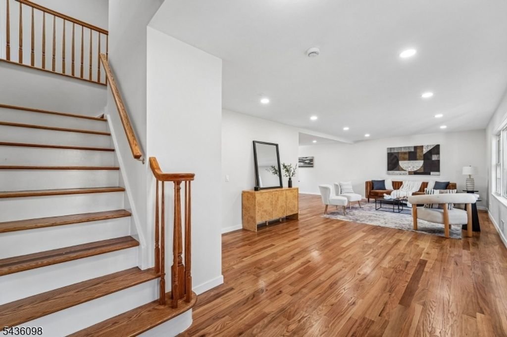 House in Wayne, New Jersey, United States 2 - 18077794