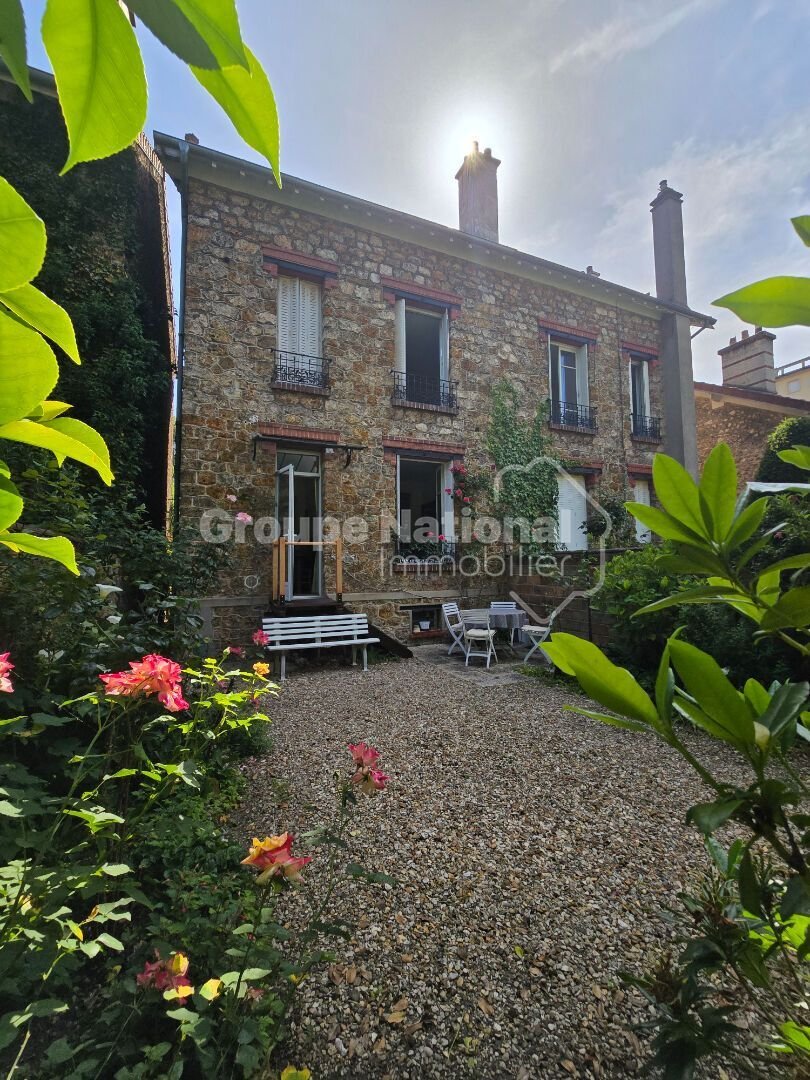 House in Domaine National du Château, Versailles, France 4 - 18072346