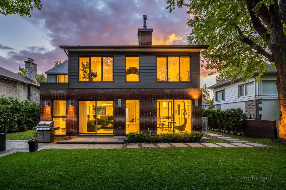 House in Mount Royal, Quebec, Canada 4 - 18072976