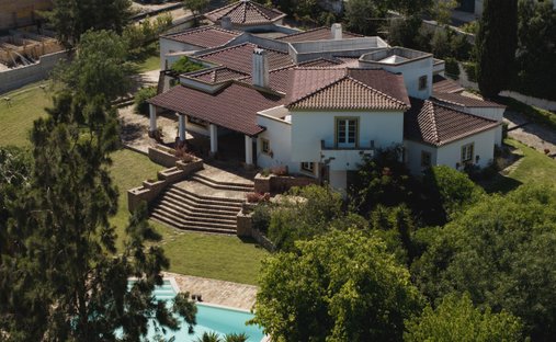House in Loures, Lisbon, Portugal 1