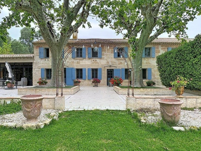 House in Arles, Provence-Alpes-Côte d'Azur, France 3 - 18073190