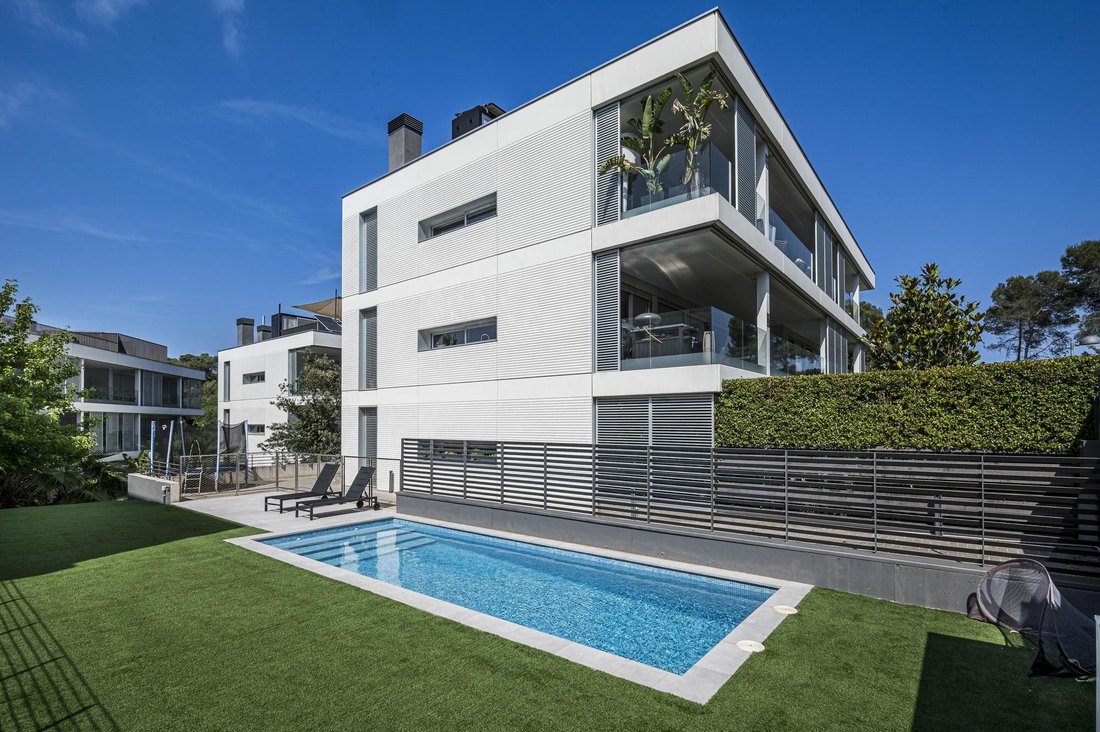 Apartment in Sant Cugat del Valles, Catalonia, Spain 1 - 18072838