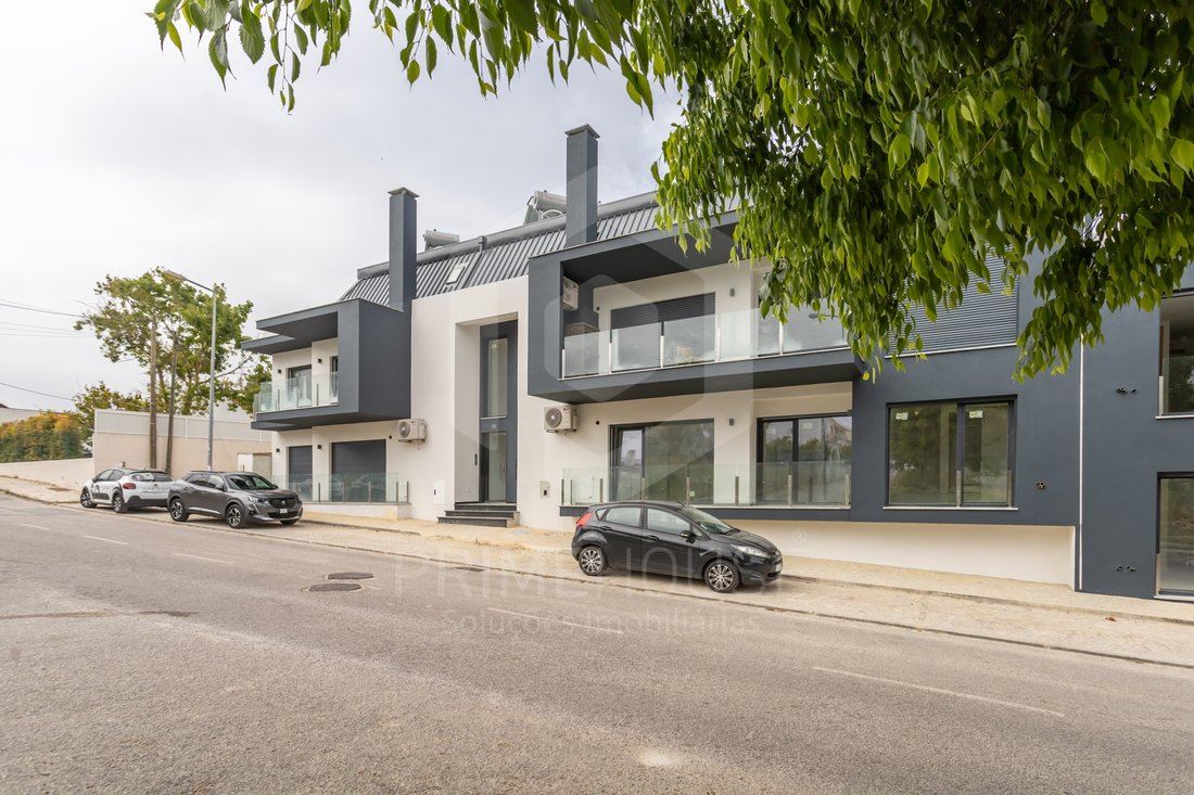 Apartment in Charneca de Caparica e Sobreda, Setubal, Portugal 1 - 17723659