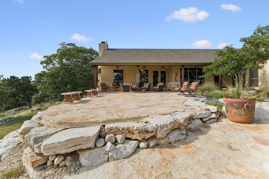 Farm Ranch in Kerrville, Texas, United States 2 - 18077900