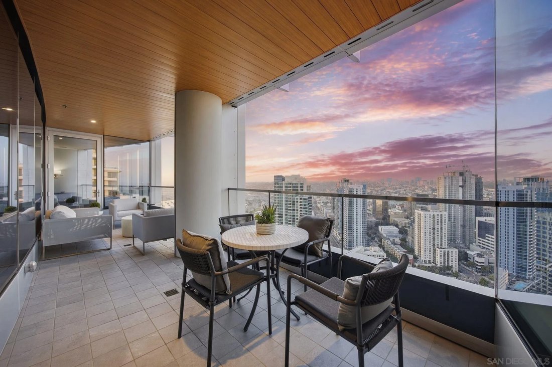 Condo in San Diego, California, United States 5 - 18075254