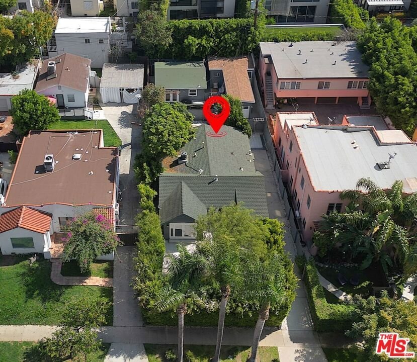 Los Angeles, California, United States 3 - 18074770