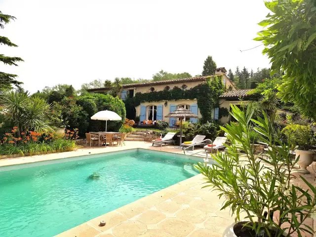 Maison à Châteauneuf-Grasse, Provence-Alpes-Côte d'Azur, France 1 - 15723018