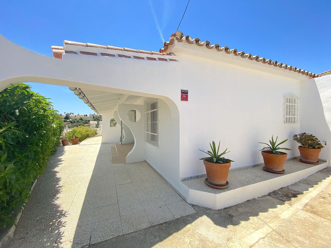 Villa in Fuengirola, Andalusia, Spain 2 - 18071418