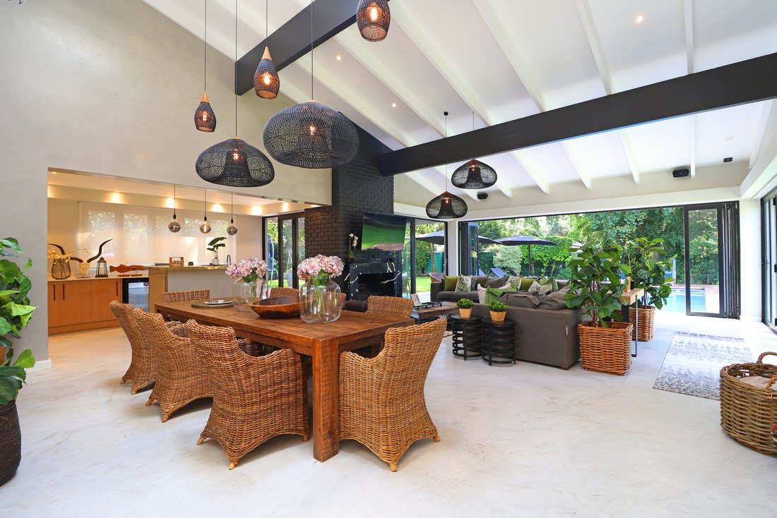 House in Illovo, Chislehurston, Gauteng 4 - 18077776