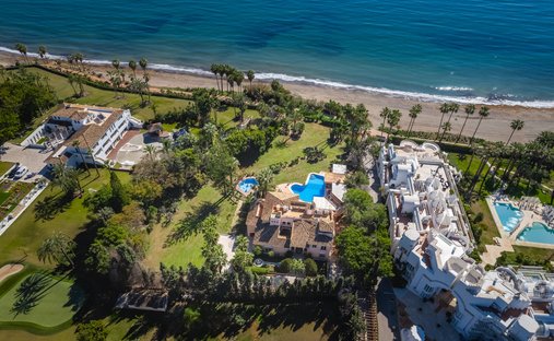 Villa a Estepona, Andalusia, Spagna 1
