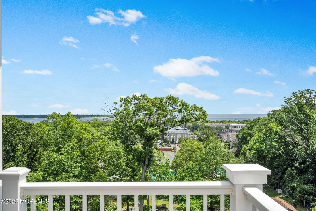 Condo in Old Bridge Township, New Jersey, United States 2 - 17773019