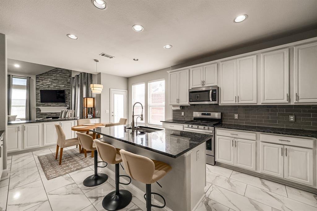 House in Frisco, Texas, United States 3 - 18075650