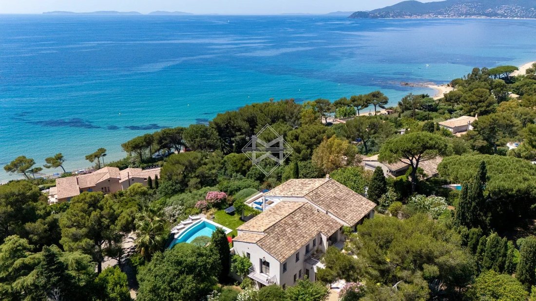 Villa in La Croix-Valmer, Provence-Alpes-Côte d'Azur, France 3 - 18073386