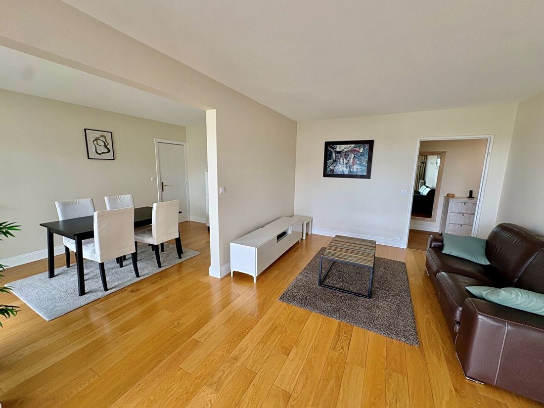 Apartment in Marly-le-Roi, Ile-de-France, France 2 - 18072582
