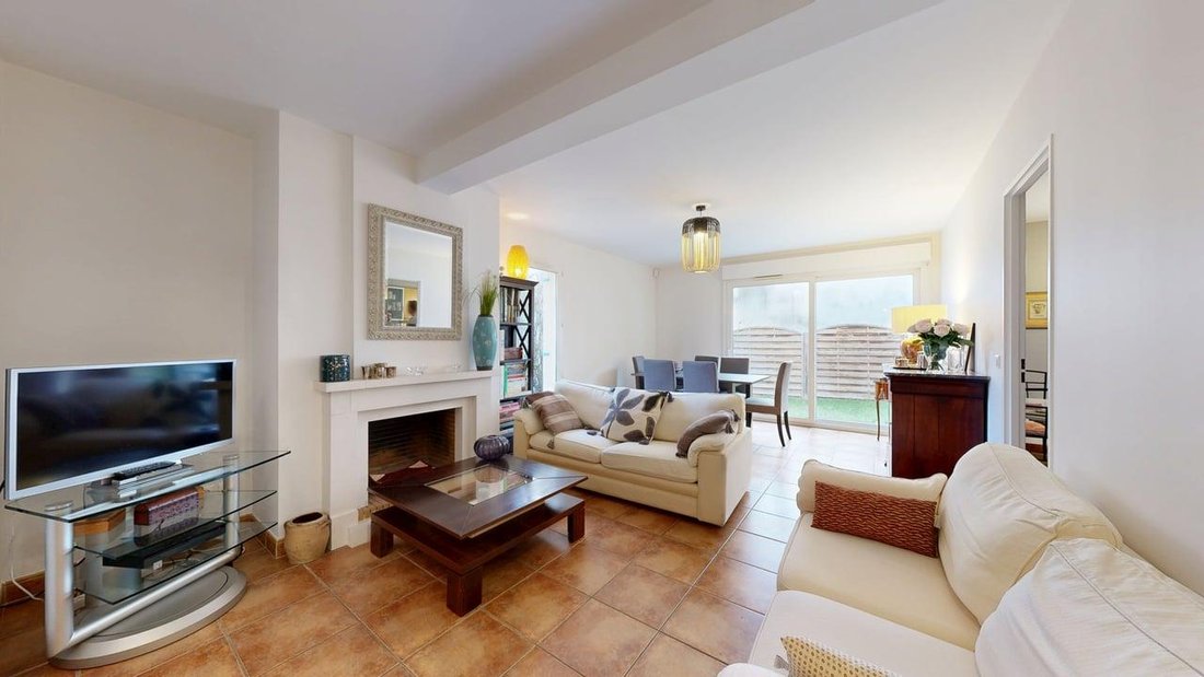 Villa in Centre, Nanterre, France 1 - 18073626