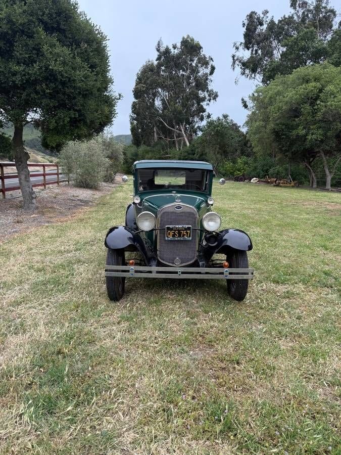 Coupe in Glendale, United States 3 - 18079181