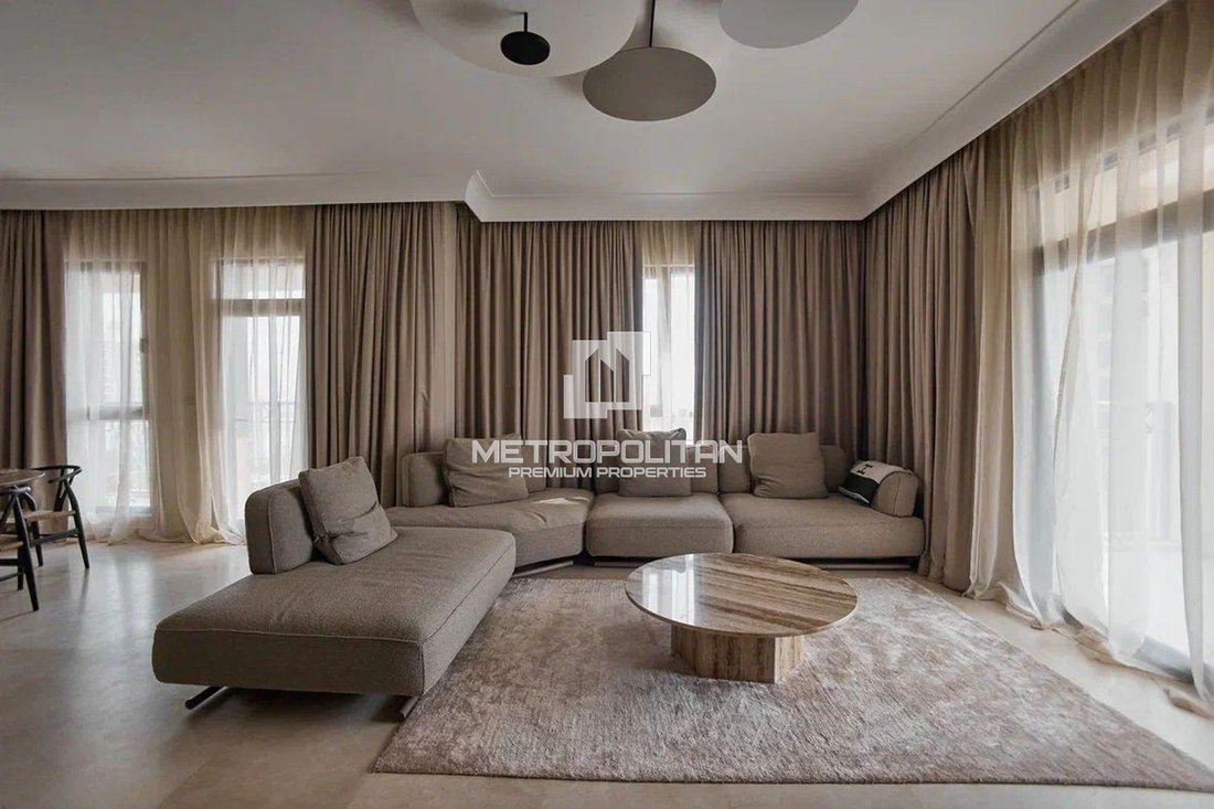 Apartment in Umm Suqeim, Dubai, United Arab Emirates 2 - 18073375
